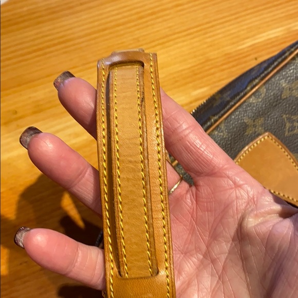 Louis Vuitton Jeune crossbody used - Picture 13 of 16